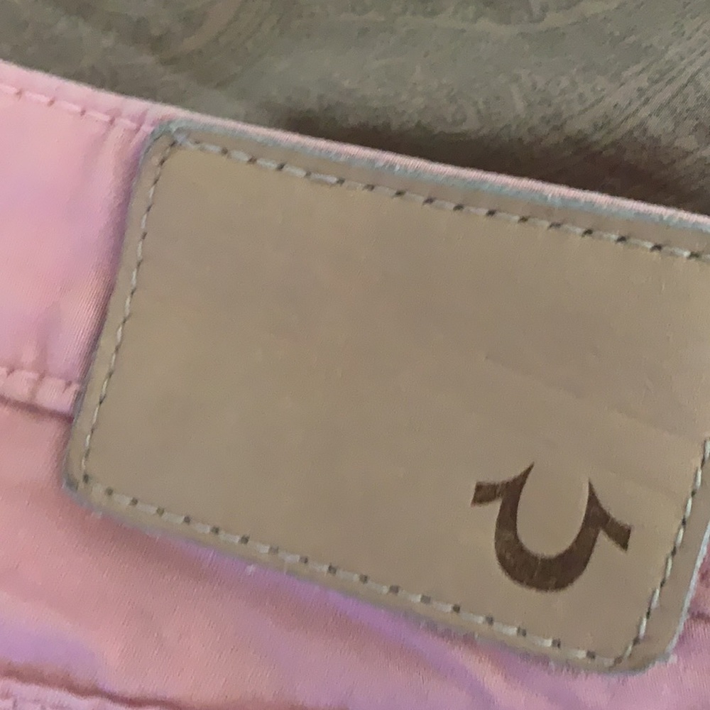 True religion jeans pink Very lil stretch fits sexy size 28 free gift alert 🎁